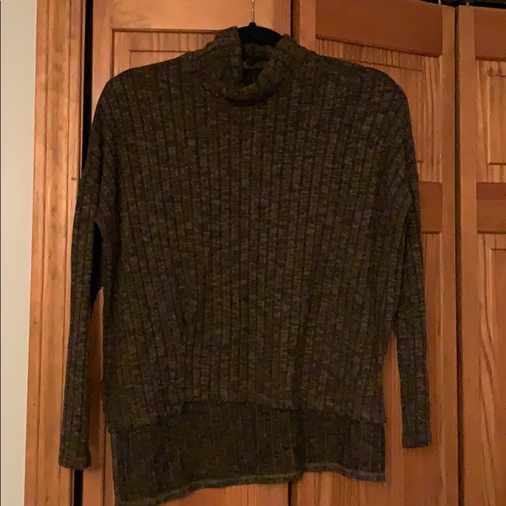 Green turtle neck